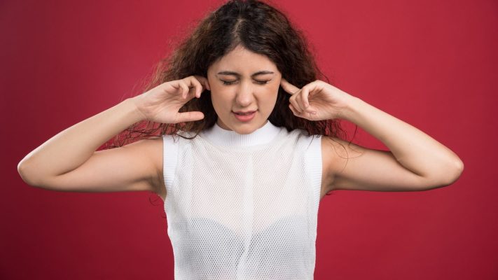 Kulakta Basinc Neden Olur Kulakta Basinc Hissi Nasil Gecer Kendiliginden Gecer Mi